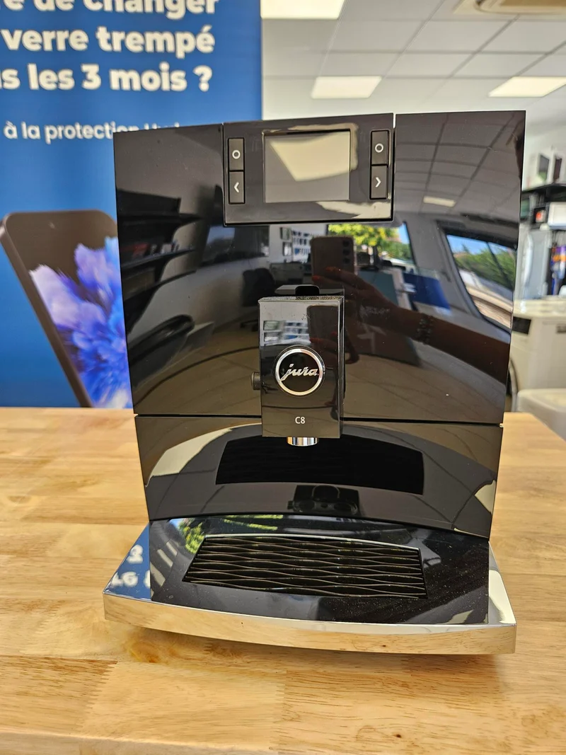 ☕ JURA C8 Piano Black – Machine à café à grain automatique premium