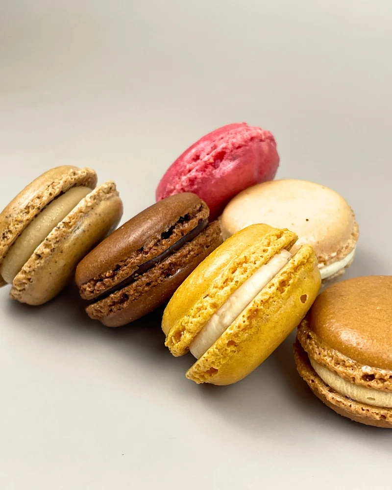 Macarons, saveurs assorties (paquet de 6)