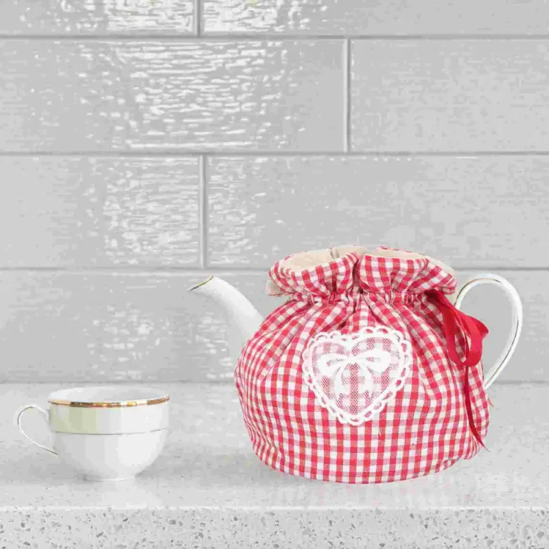 Couvre-théière en tissu à motifs cœur
