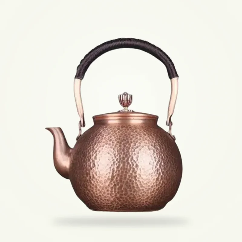 Bouilloire en cuivre forgé